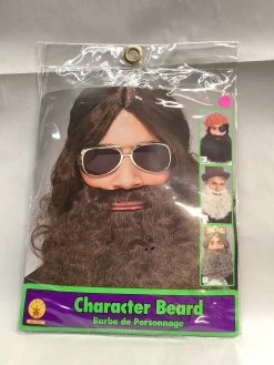 Curly Character Beard -role play image4 4a796c8e 1e22 482f af3d a45069ee369c