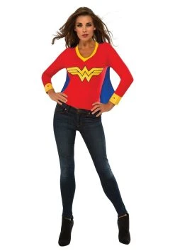 Wonder Woman Sporty Shirt & Removeable Cape